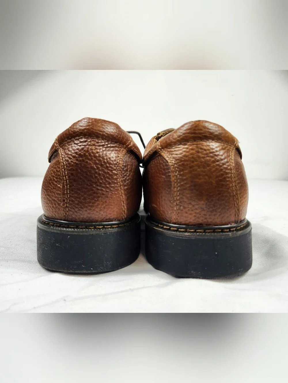G.H. Bass & Co. Mens 11 M Brown Pebbled Leather Derby Shoes